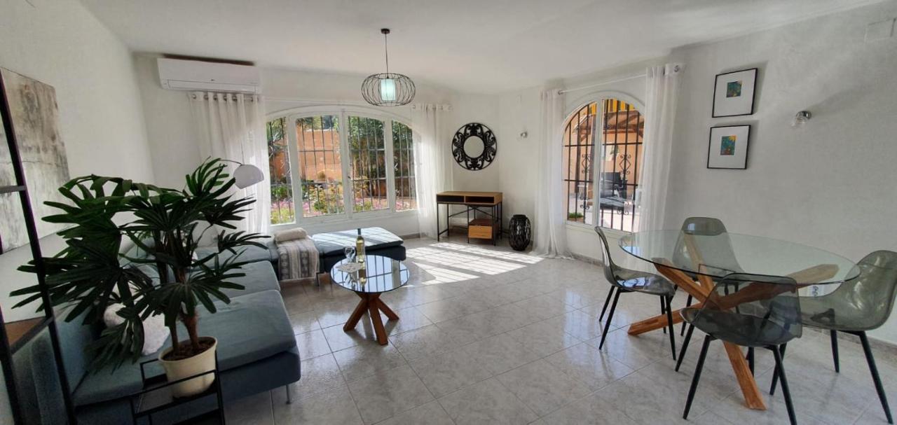 Cheerful 2-Bedroom Villa With Private Pool Calpe Kültér fotó