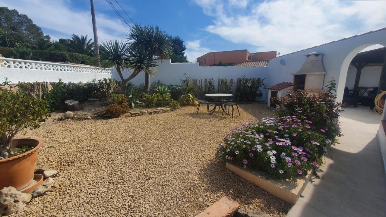 Cheerful 2-Bedroom Villa With Private Pool Calpe Kültér fotó