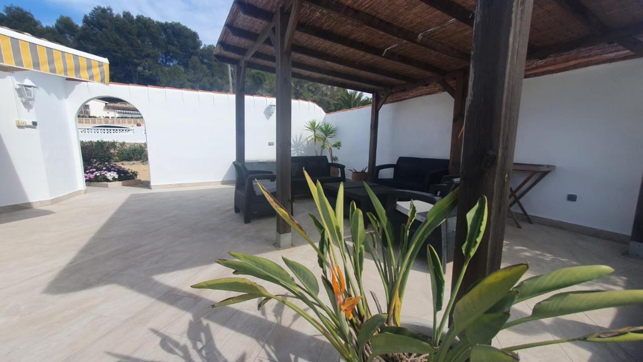 Cheerful 2-Bedroom Villa With Private Pool Calpe Kültér fotó